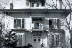 345 North Batavia Avenue- McKee house